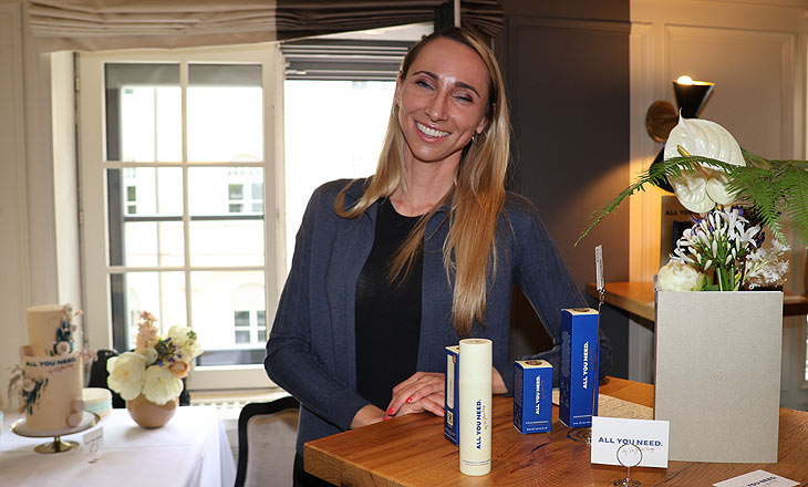 Dr. Gloria Mang beim &bdquo;All you need by Dr. Gloria Mang&ldquo; Launch ihrer Kosmetikserie im K&auml;fer Restaurant in M&uuml;nchen am 06.05.2024 / &copy;Foto: Martin Schmitz